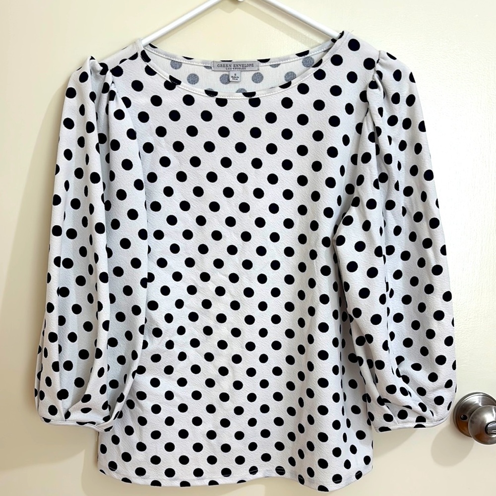Green Envelope White and Black Puff Sleeve Blouse